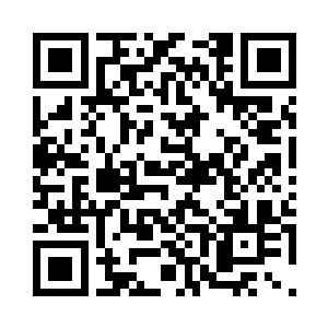 杰姆拿出了一台电脑摆放在叶枫面前二维码生成