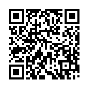 杰西卡怒气冲冲的脸已经出现在了他面前二维码生成