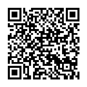 松浦三番郎等一百名获胜的武士腰带佩刀来到了观礼台前二维码生成