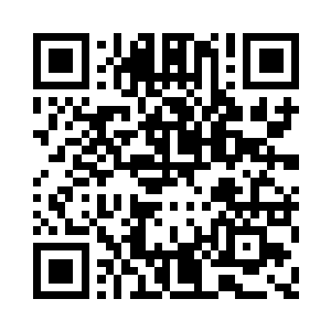 林允儿在金在珉临走前还继续补刀着二维码生成