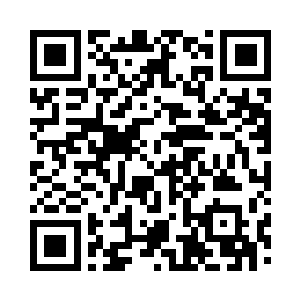 林冰月奇怪地看着这些刚才还一副鸟样二维码生成