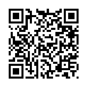 林安把双臂垂耷的唐晓楠侧揽过来二维码生成