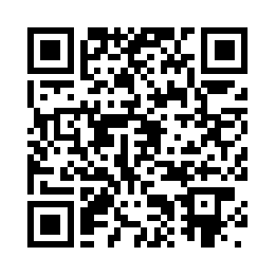 林怡在众多不解的目光里飞回了山丘二维码生成