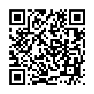 林晓夕正在安排几个客人开包房呢二维码生成