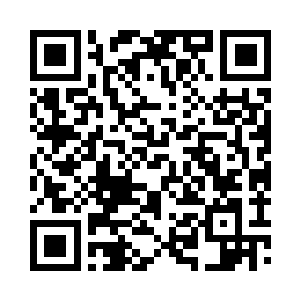 林母一边美滋滋地救命之恩一粒粒小金珠二维码生成
