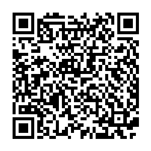 林烽看到这三号仓库当中果然整整齐齐地放着六十台品牌笔记本电脑二维码生成