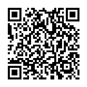 林辰直接御剑向着昨晚两名大叔口中的地址飞去二维码生成