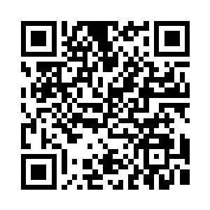 林铭的手与小魔仙的手腕只是一触即分二维码生成