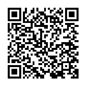 林锐等人的卡车已经无法使用了他们必须靠双脚跑出一条路来二维码生成