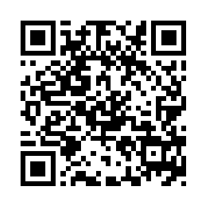 果然看到黄杰正拿着手机不知跟谁说啥二维码生成