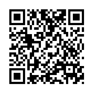 枪头抽在那凶兽的身上弯的犹如一张拉满的弓二维码生成