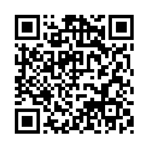 架子上面摆放着几件流光溢彩的法宝二维码生成