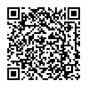 某位在港岛还算著名的影星刚刚将自己的电话砸到了客厅的地板上二维码生成