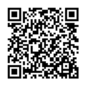 染上了痛色的眸子缓缓扫过等待自己回答的慕容玥与北辰睿二维码生成