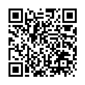 查尔斯在和赛义德的朋友们攀谈着二维码生成