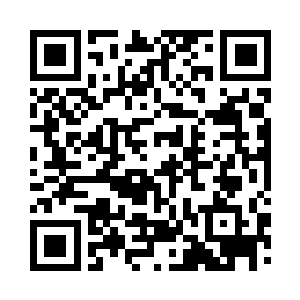 柯子华和丁长生俩个人在前面讨价还价二维码生成