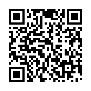 柳逸尘拉着林雨馨在他的面前停下了脚步二维码生成