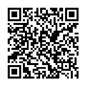 柳逸尘盯着宁婉悠颤巍巍的大白兔和白璧无瑕的膏腴之地二维码生成