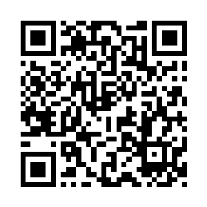 柳逸尘看着她的小手要从自己的腿上挪走二维码生成
