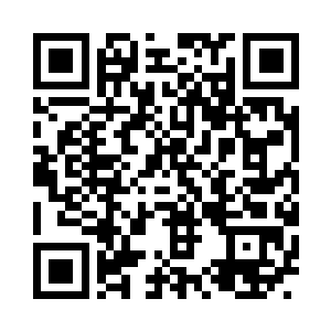 树上的叶子如暴雪般脱离树枝飞溅出去二维码生成