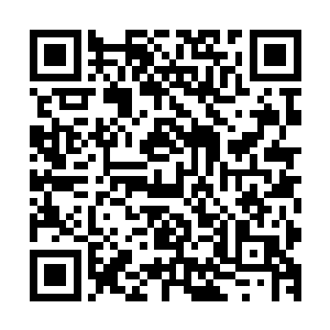 根本不可能会有人想到这块花岗岩的背后还有一个隐秘的空间二维码生成