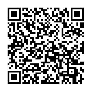 根本没有人注意到那法阵外围早已经缓缓凝聚起了薄薄的一层晶莹液体二维码生成