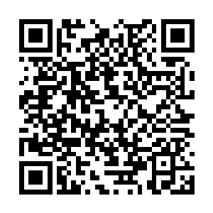 栾静静看着柳逸尘想夹又不敢夹紧不停打颤的双腿二维码生成