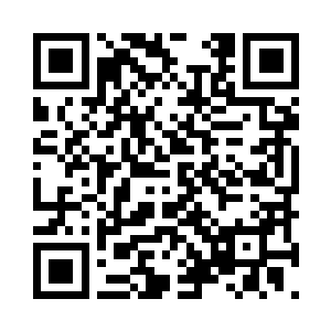 桀骜少年似乎没有想到竟然有人敢上台挑战二维码生成