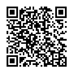 梁之洞从储物又拿出了五个三品符宝递给了许紫烟说道二维码生成