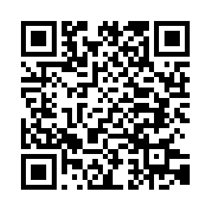 梅尔伸手抓了一条大西洋鲱凑到了皮球的嘴边二维码生成