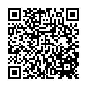 梅耶的首肯――后面两个人都不是奋进精英经纪公司旗下的演员二维码生成