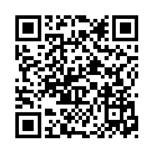 梓箐从宝贝亲亲清纯天真的脸庞上收回视线二维码生成