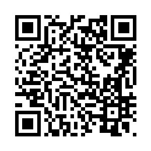 梓箐将这段话完完整整录了下来……二维码生成