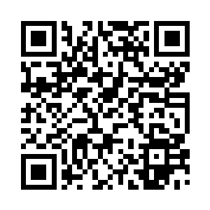 梓箐曾经从那个深深的地窖上方经过二维码生成