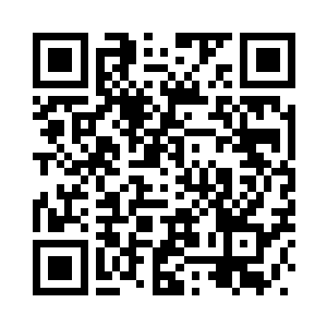 梓箐看到床边渐渐浮现出一个虚影二维码生成