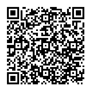 检查完溶洞与地河情况的张铁默默估算了一下自己所处的这个位置和外面飞雁湖的位置之后二维码生成