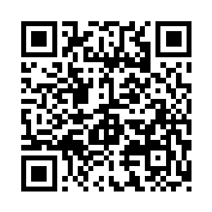 楚暮可以三百六十度毫无死角的观察到二维码生成