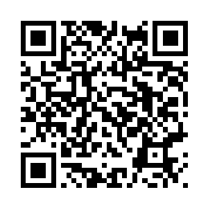 楚鹤轩看到邸坤成如此为难的样子二维码生成