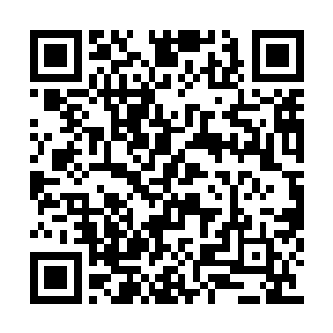 楼下盘膝打坐的苗毅一听就知道是让他送洗澡水二维码生成