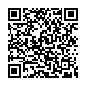 欧阳宁静已经开始用行动来回答秦墨瑶的问题了二维码生成