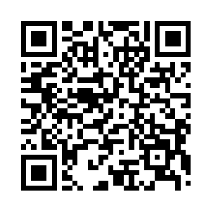 欧阳志远和父亲快速的给病人看着病二维码生成