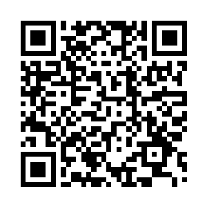 欧阳志远看到了两辆桑塔纳停在路旁二维码生成