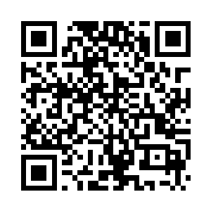 欧阳息身上的白色衣袍被雨水浸湿了二维码生成