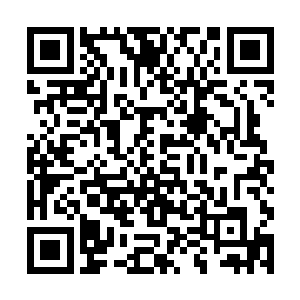 歌手在演唱的时候可以用歌词来掩盖声音中的小瑕疵二维码生成