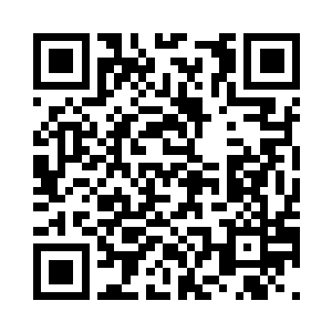 正在他准备硬着头皮说点什么的时候二维码生成