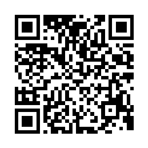 正在取石打算磨制一把石斧的原战冷静地道二维码生成