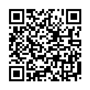 正在用沙土抹去头发上的秽物时候二维码生成