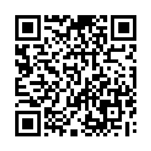 正在谈笑风生的等候邵逸先和李毅的到来二维码生成