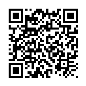 正好听到飞飞小姐命令小翠去拿酒二维码生成