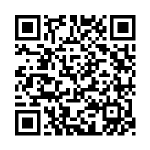 正好有一个服务人员给四人分别倒上了茶水二维码生成